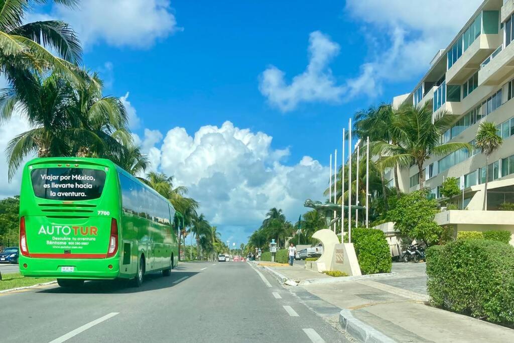Cancun Oceanfront, Entire Apartment Bagian luar foto