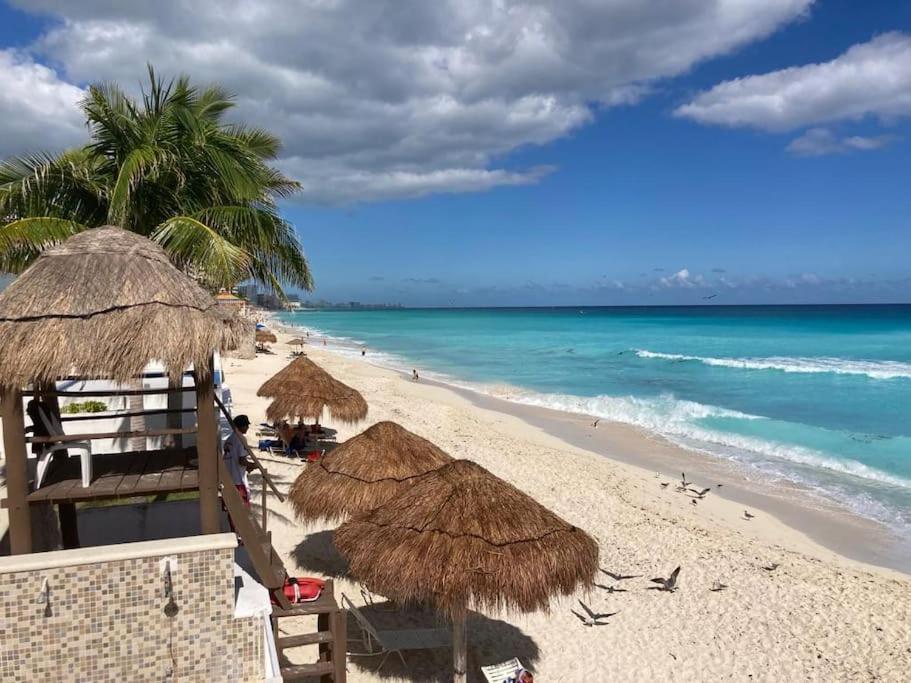 Cancun Oceanfront, Entire Apartment Bagian luar foto