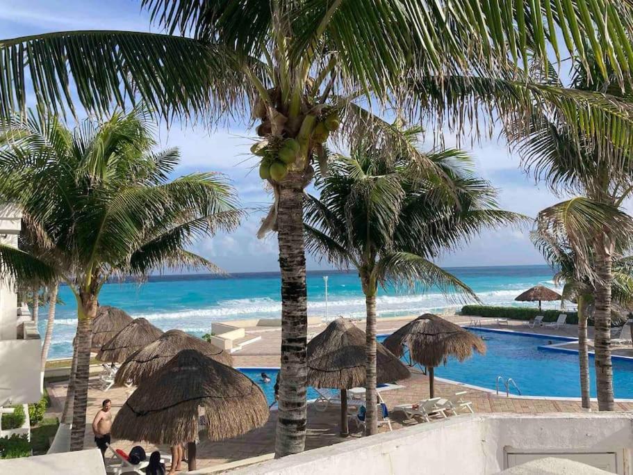 Cancun Oceanfront, Entire Apartment Bagian luar foto