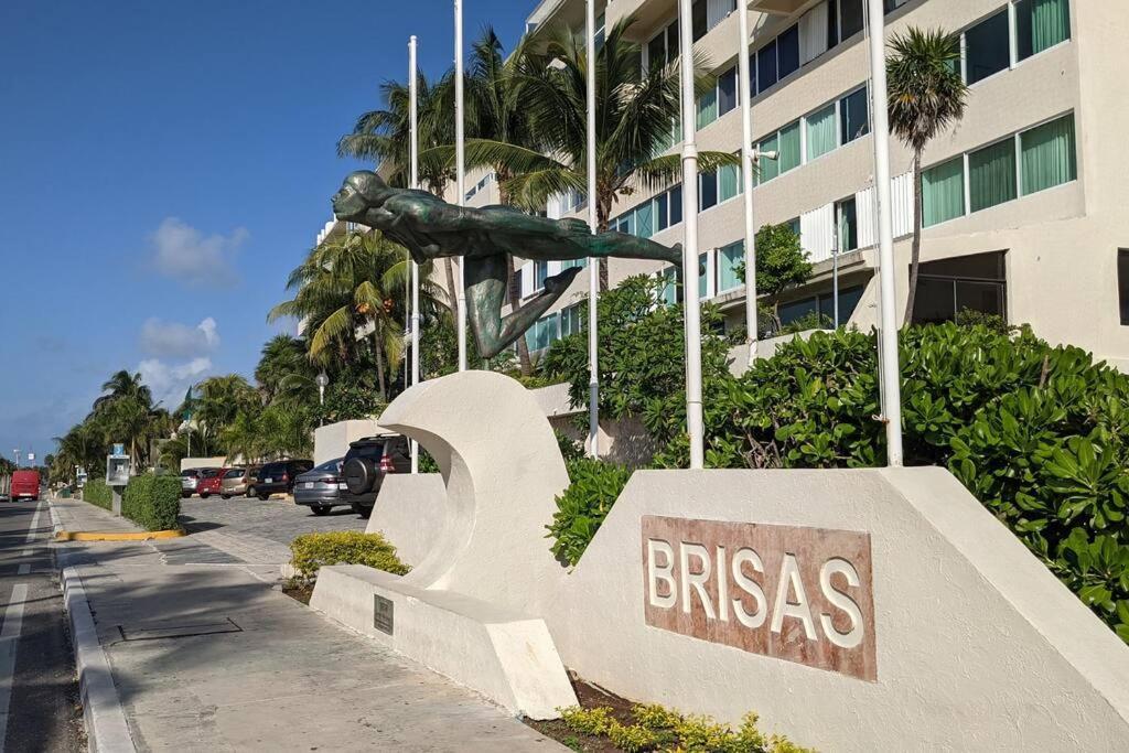 Cancun Oceanfront, Entire Apartment Bagian luar foto