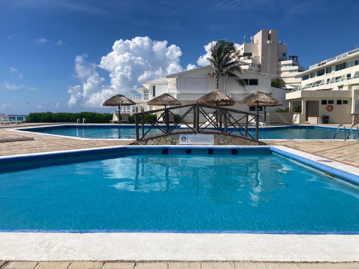 Cancun Oceanfront, Entire Apartment Bagian luar foto